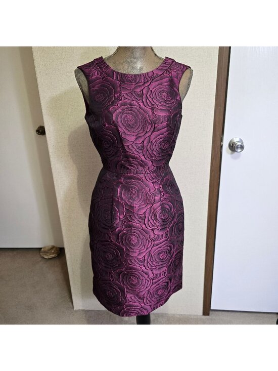 Dresses & Skirts - Sleeveless Sheath Dress Women Size 4 Small Purple Rose Pattern